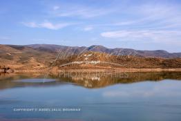 Image du Maroc Professionnelle de  Le barrage Laghrasse "dit barrage Hassan II", il se situe à 50 km au sud est de Taourirte au nord du Maroc, Samedi 10 Février 2006, ce barrage fournit en eau potable  le barrage Mohammed V qui sert de lien pour Machraa Hammadi,  ce dernier permet l'approvisionnement des centre de Taourirte et El Aïoun Sidi Mellouk. (Photo / Abdeljalil Bounhar) 